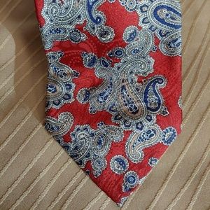 Red and navy paisley Town Craft tie